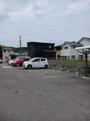 【駐車場】 | フォルトゥーナ | 駐車場完備です