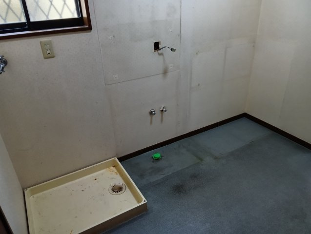 【その他】 | 藤沢台５丁目 戸建 | 洗濯機置場