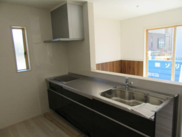 南アルプス市荊沢の新築一戸建のキッチン|IH