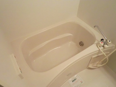 【浴室】 | オルテンシアＣ | きれいなお風呂です