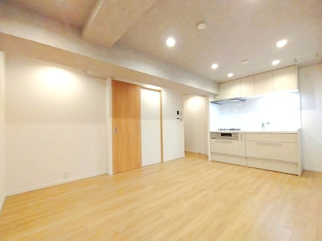 シャーレー原宿の居間・リビング|ゆったりとしたリビングです