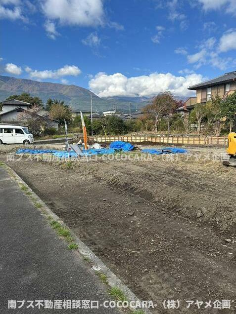 南アルプス市古市場の売地の外観