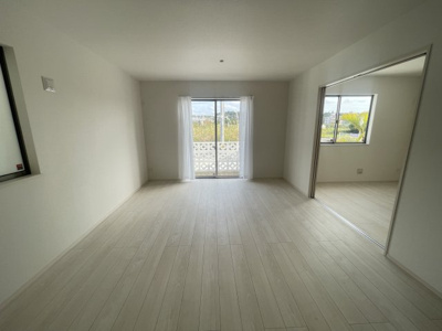 【居間・リビング】 | 読谷村上地（全3棟）A号棟 | ※同仕様写真です