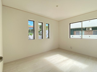 【洋室】 | 読谷村上地（全3棟）A号棟 | ※同仕様写真です