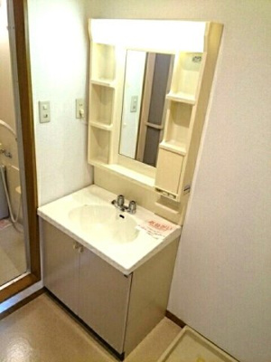 【洗面所】 | サンリバー２１ | 脱衣スペースもあります