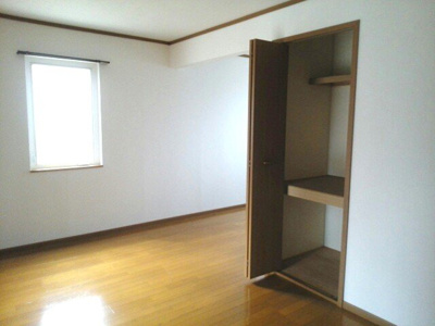 【居間・リビング】 | ラフィネ花水木 | 使いやすいリビングです