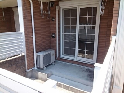 【バルコニー】 | シャルパンティエⅡ | 落ち着いた時間を過ごせるバルコニーです