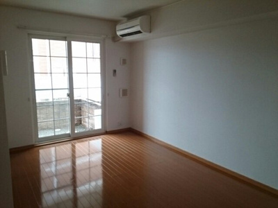 【居間・リビング】 | シャルパンティエⅡ | 使いやすい居間です