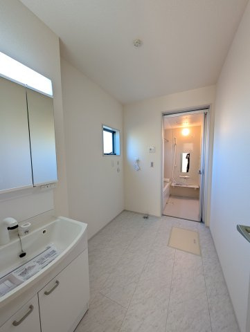 【独立洗面台】 | リーブルガーデン.S高崎市第5寺尾町ー①