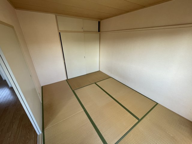 リサーチハイツの和室