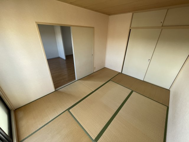 リサーチハイツの和室