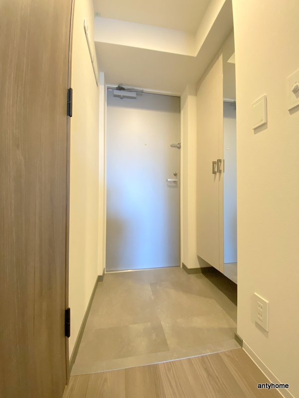 アーバネックス難波WEST 仲介手数料無料の玄関