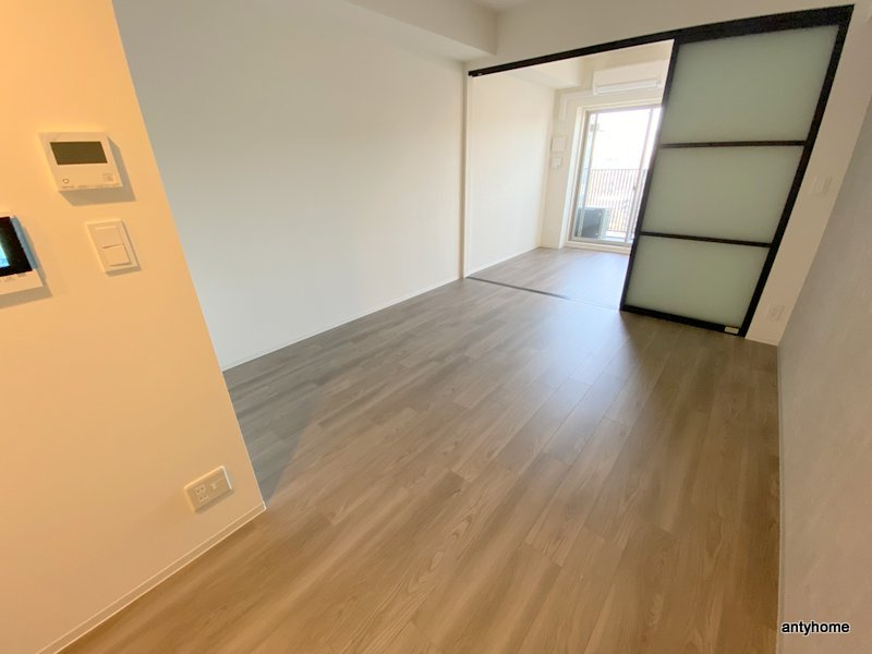 アーバネックス難波WEST 仲介手数料無料の居間・リビング