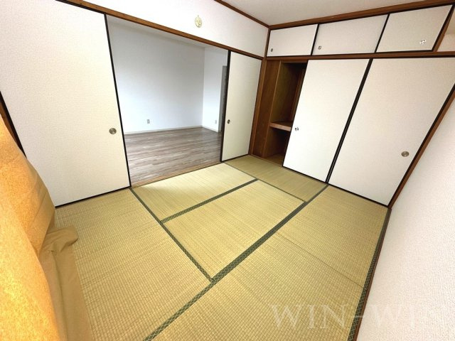 ラフィーネ草間の和室