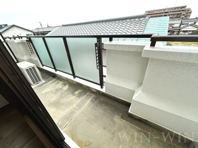 ラフィーネ草間のバルコニー