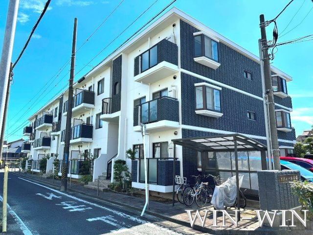 ラフィーネ草間の外観