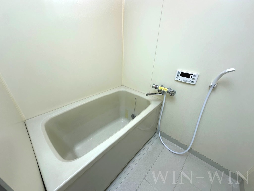 ラフィーネ草間の浴室