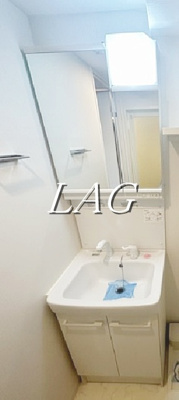 【洗面所】 | リライア東京イーストレジデンス | 独立洗面台です。