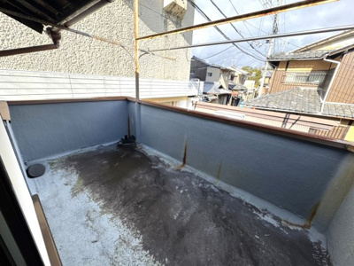 【バルコニー】 | 紫野上築山町貸家