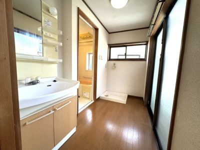 【洗面所】 | 紫野上築山町貸家