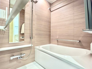 【浴室】 | ユニライフ宇治木幡 | ユニットバスは新調しています。一日の疲れをリフレッシュできます。