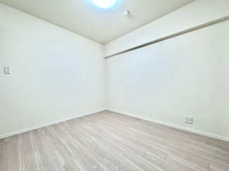 【洋室】 | ユニライフ宇治木幡 | 【洋室5.0帖】エアコンの設置が可能ですので、快適な温度に調節ができます。