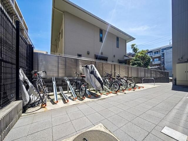 ハーモニーレジデンス文京千石の駐車場