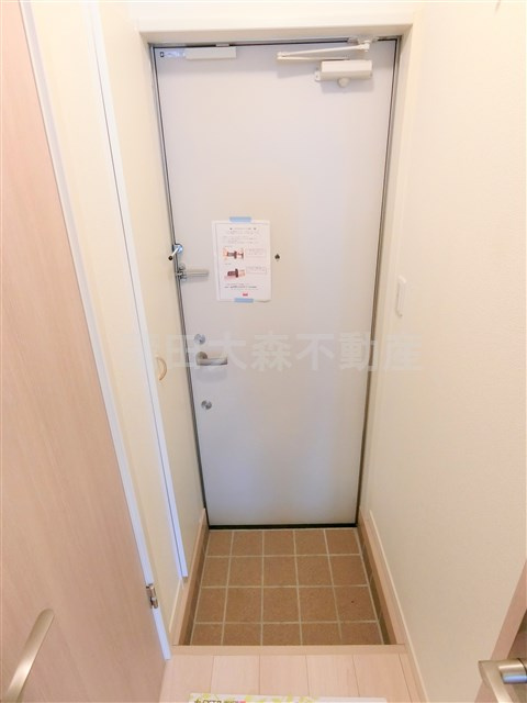 マ・メゾン久が原の玄関