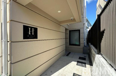 【エントランス】 | HJ PLACE SASAZUKA