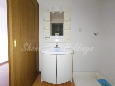 【洗面所】 | グランソラール丸の内 | 掃除のしやすい洗髪洗面台です♪