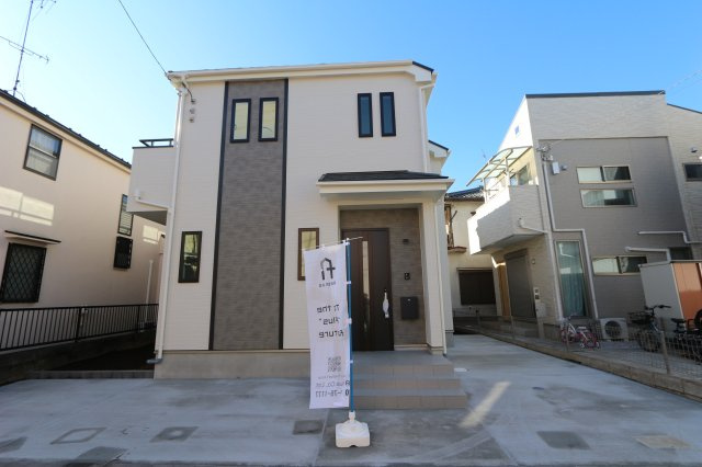 【Heartfull Town】小平市小川東町2602番の外観| LDK19帖の広さがある4LDKファミリープラン！水回りが集約されて家事効率を考えられた間取り設計！
