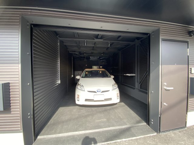 【駐車場】