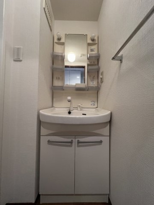 【独立洗面台】 | キューベックス・ワイズ | 嬉しい独立洗面台付き。