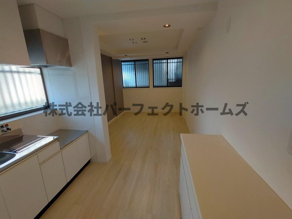 田井町戸建　賃貸の居間・リビング|居間です