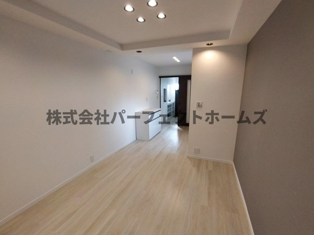 田井町戸建　賃貸の居間・リビング|居間です