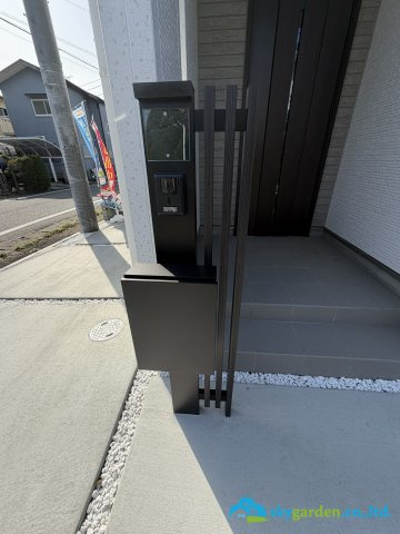大磯町東小磯2期　新築戸建　全2棟2号棟の玄関