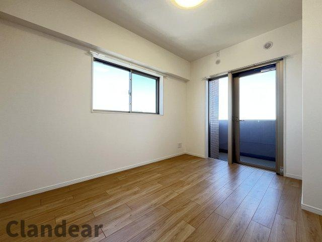 フェイム小岩レジデンスタワーの洋室|ドキドキの新生活も、安心してスタート。ぴったりの住まいを見つけませんか？クランディアが一緒に住まい選びをサポートします‼　まずは、お気軽にお問合せください　＃クランディア