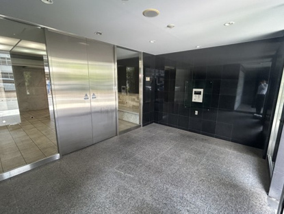 【エントランス】ヴィセント到津 