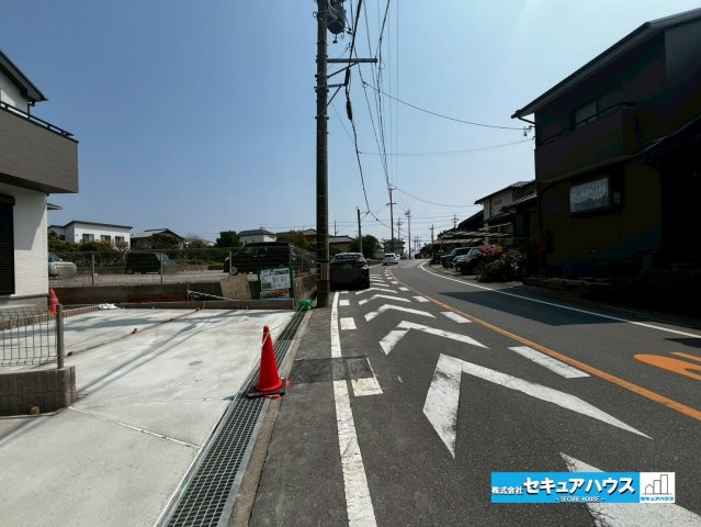 【本日ご案内可能】刈谷市荒井町2丁目　全2棟の前面道路含む現地写真|事前予約にて現地ご見学いただけます！お気軽にお問い合わせください♪
■株式会社　セキュアハウス■
住宅ローンに強く、知識、経験豊富なスタッフ在籍
お客様に寄り添い、ご成約後もサポート致します。　　　　