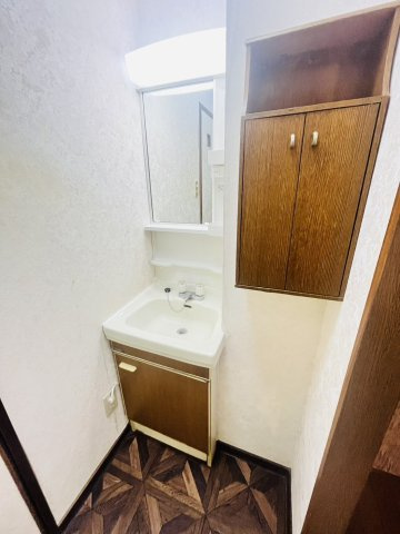 コンフォート西明石の洗面所