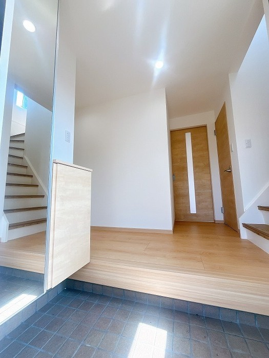 岡山市南区妹尾 中古住宅の玄関|◆内玄関の様子です。