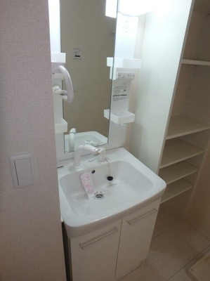 【独立洗面台】 | リバーシティ阿佐ヶ谷 | 嬉しい独立洗面台付き。