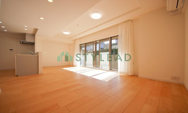 【居間・リビング】 | クレッセント上大岡ヴューズテラス