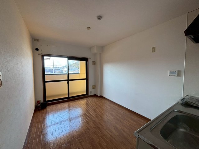 マンションマタージュの居間・リビング