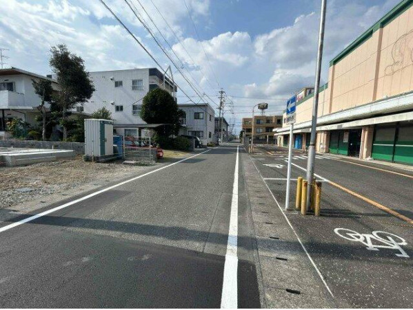 売新築戸建　静岡市駿河区みずほ２丁目の前面道路含む現地写真