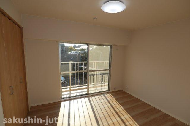 ソレイユ鷹の台の洋室