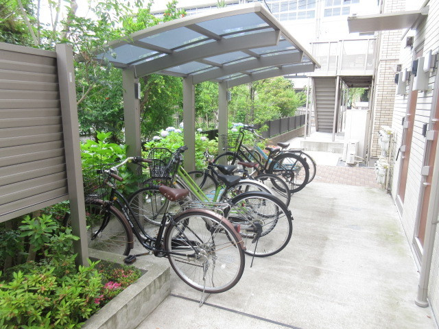 クレセントＢのその他共用部分|★駐輪場★
