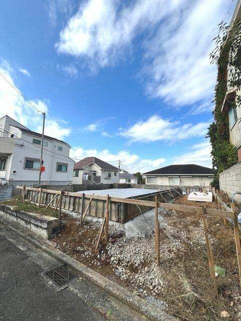 横浜市金沢区富岡西３丁目のアパートの画像