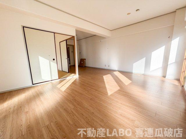 マンションジュエルの居間・リビング