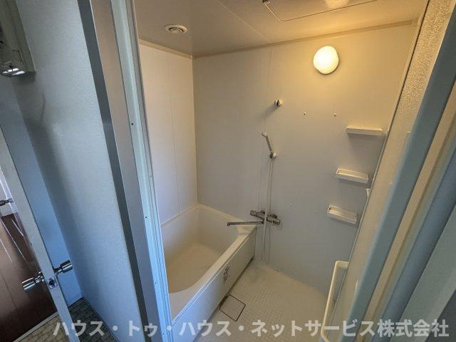 キャッスル北柏の浴室